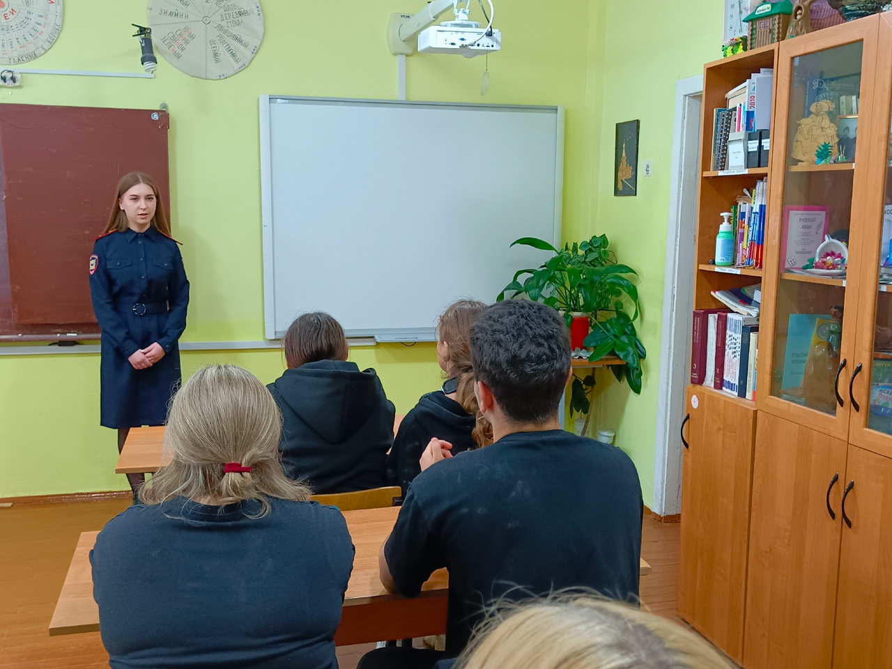 Профилактическая беседа на тему: «Уголовная и административная ответственность несовершеннолетних»..